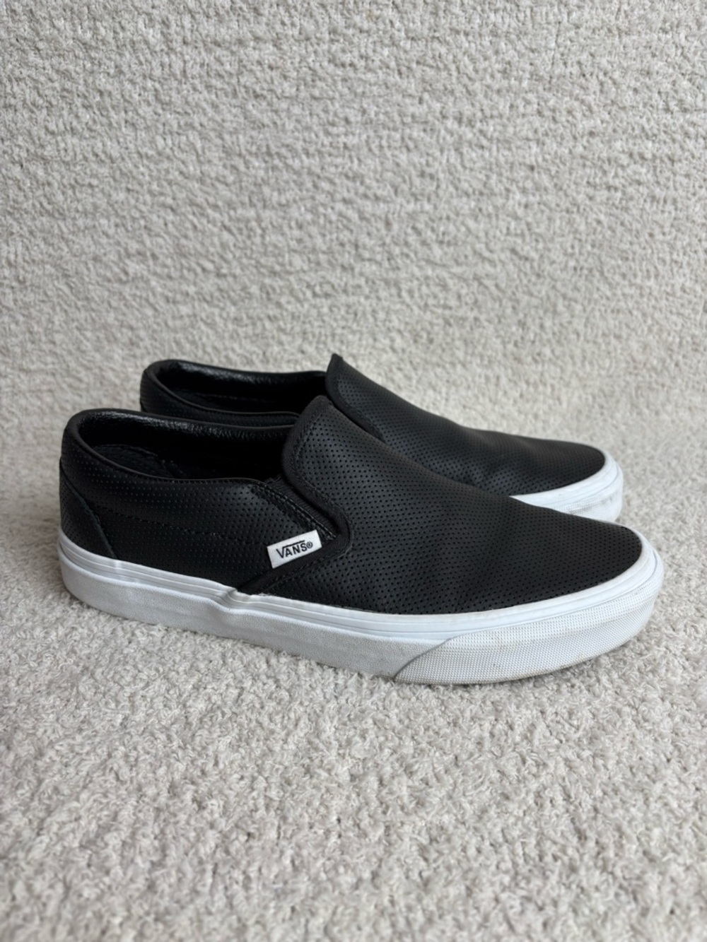 Vans Shoes Womens 8.5 Black Perforated Classic Slip Skater Of The Wall Sneakers